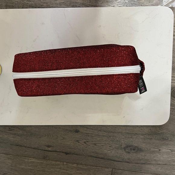 SCARLETT REBEL MAKEUP BAG WITH WHITE ZIPPER NWT - Picture 3 of 5